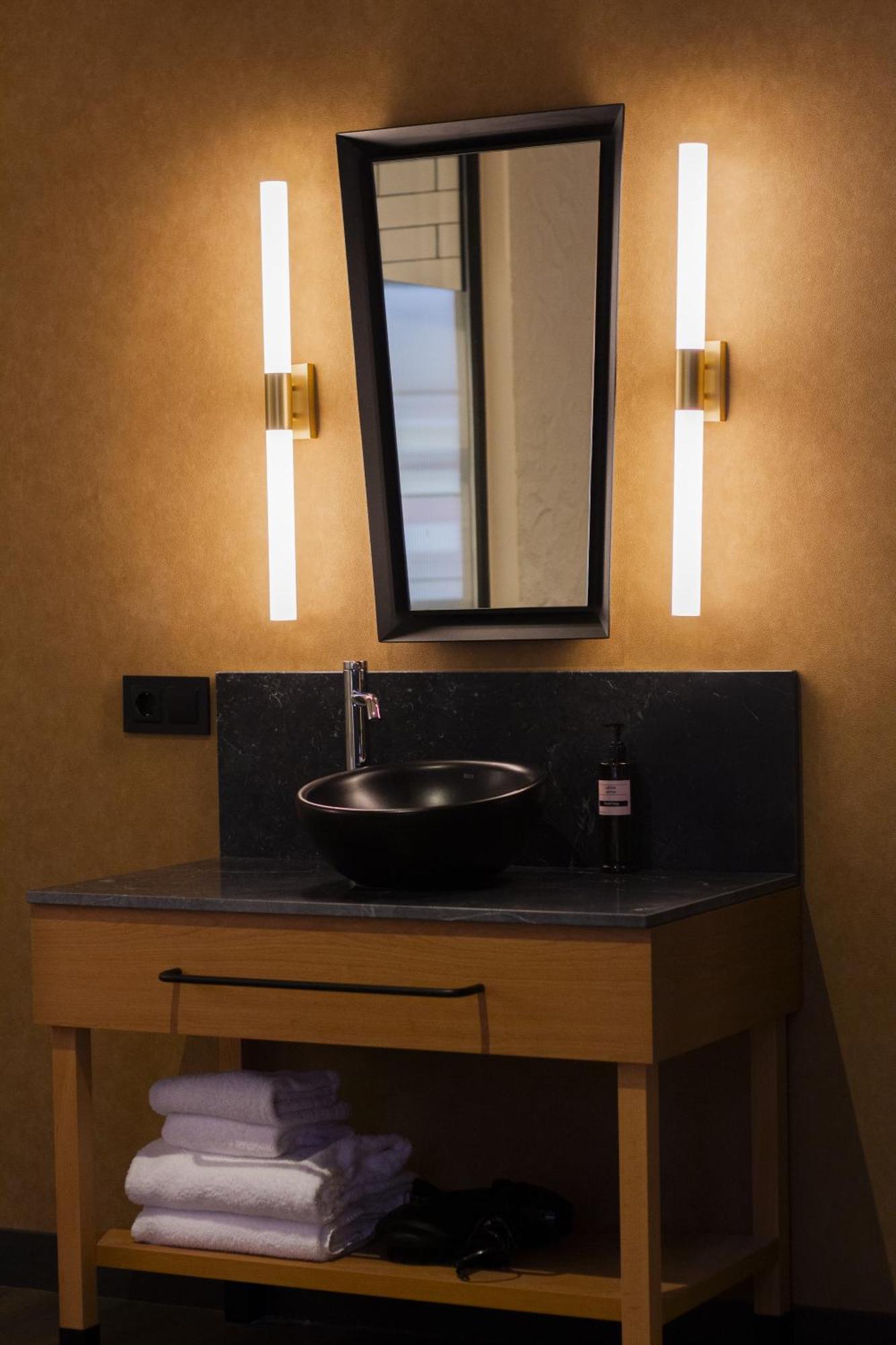 Letoh Letoh Bilbao Hotel Ngoại thất bức ảnh