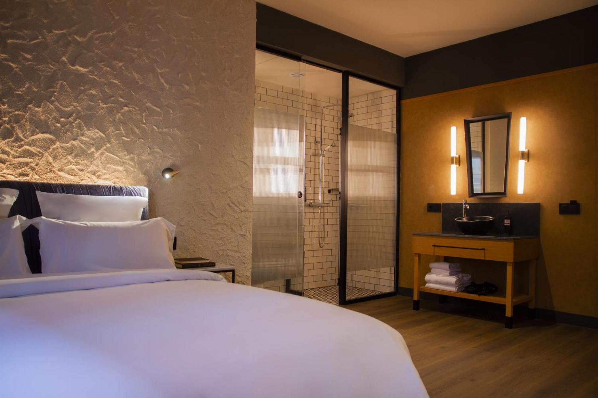 Letoh Letoh Bilbao Hotel Ngoại thất bức ảnh